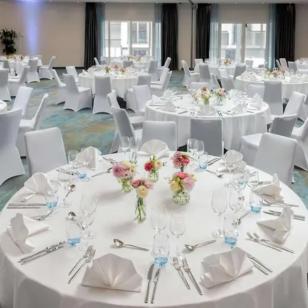 Hilton מלון 5*