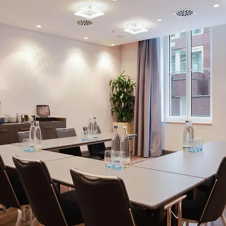 希尔顿科隆酒店 5*