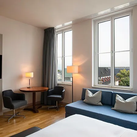 Hilton Kolonia