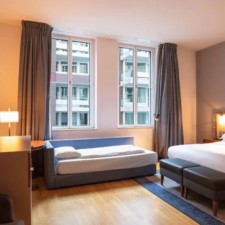 Hilton Hotel 5*