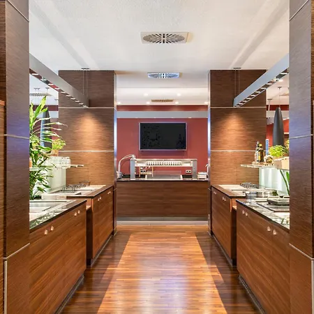 Hilton Colónia