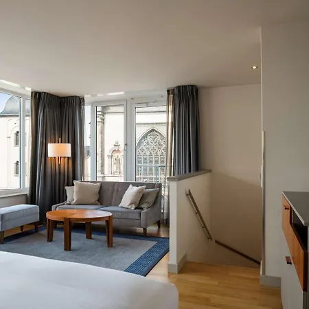 Hilton 5* Köln